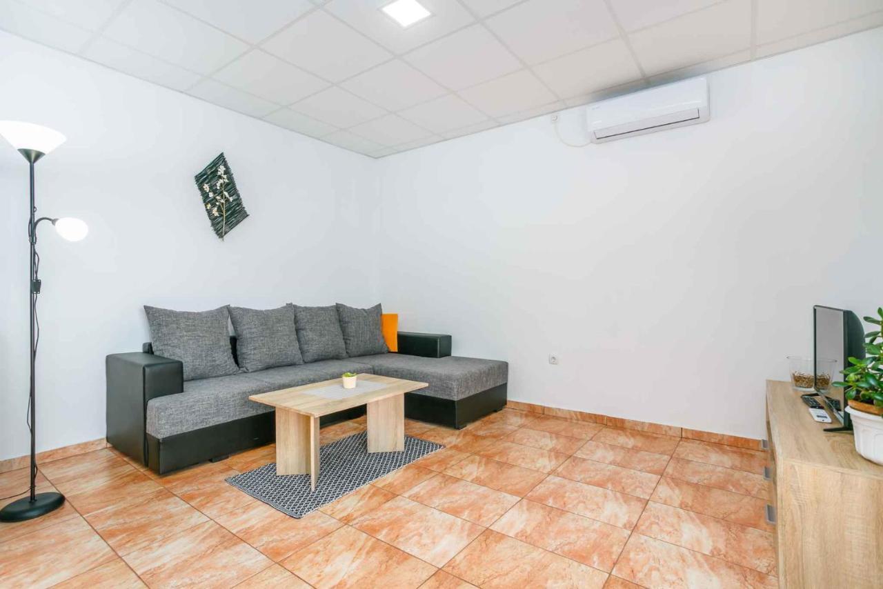 Apartments In Cizici/Insel Krk 31083 Экстерьер фото