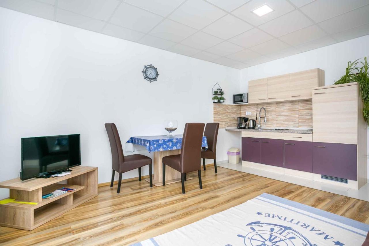 Apartments In Cizici/Insel Krk 31083 Экстерьер фото